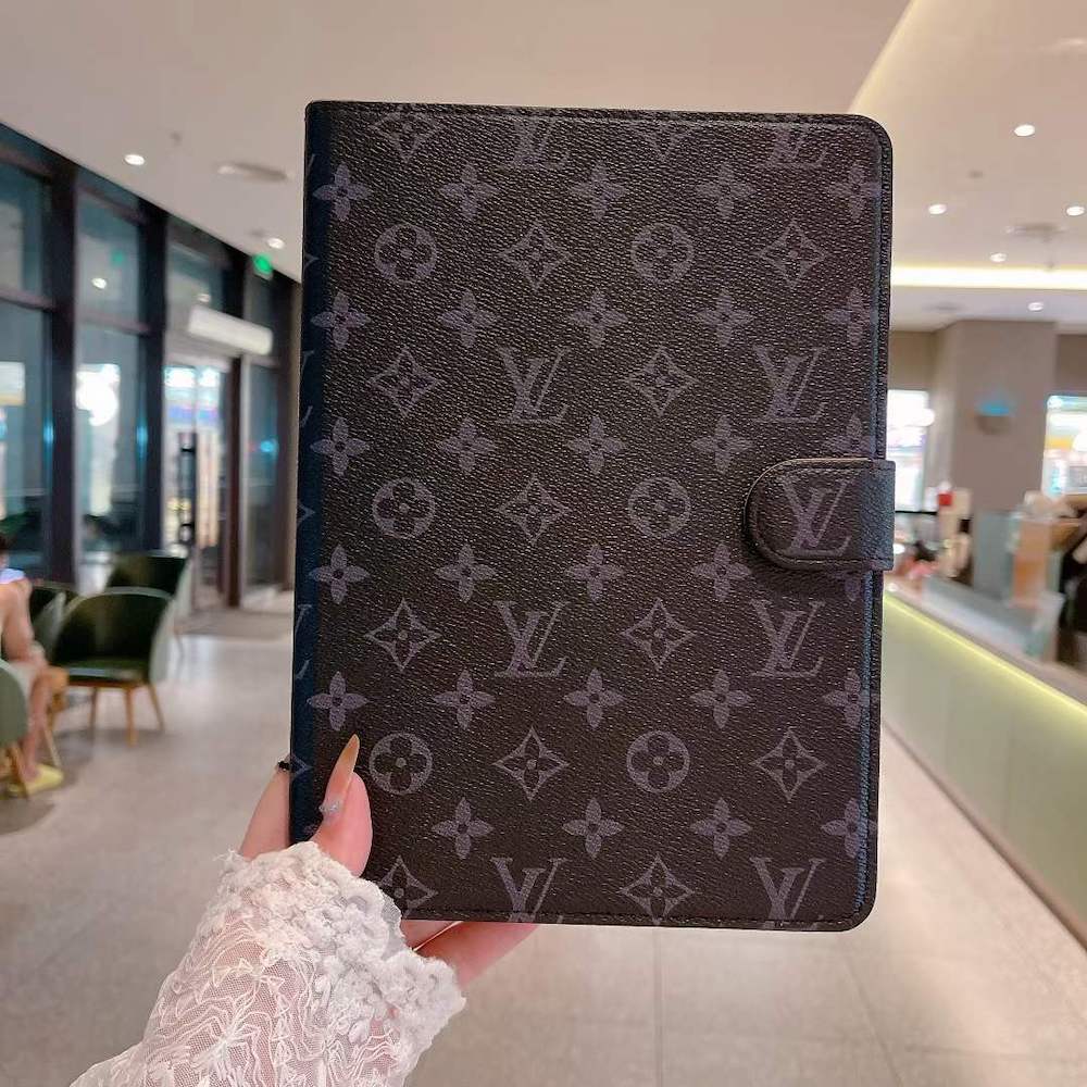 Men Louis Black IPad Case