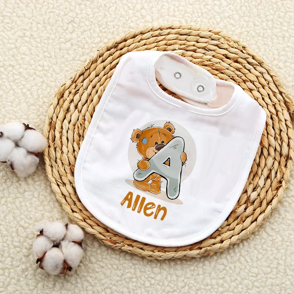 Personalised Baby Bibs Custom Initial Wite Name Boy Girl Cotton Bib Newborn Saliva Towel Cute Bear Print Bib Baby Shower Gift