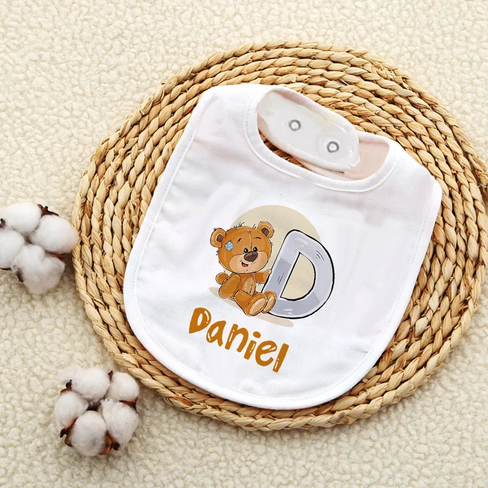 Personalised Baby Bibs Custom Initial Wite Name Boy Girl Cotton Bib Newborn Saliva Towel Cute Bear Print Bib Baby Shower Gift