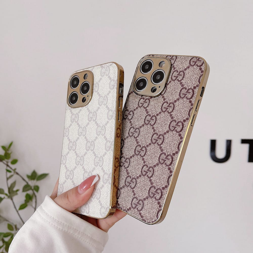 GeeGee printed iPhone case