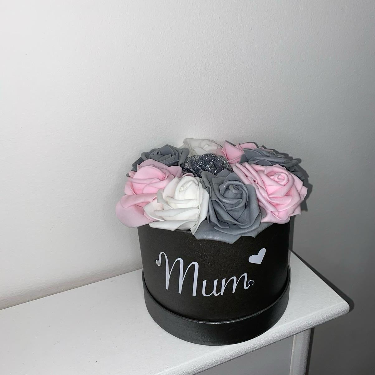 Grey white silver MUM Rose box