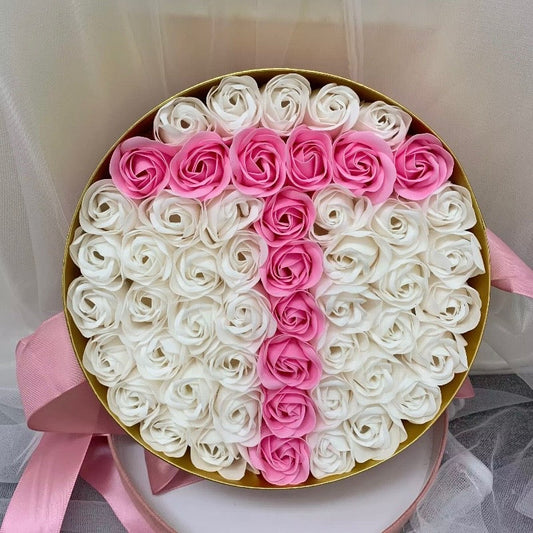 Pink and white rose box