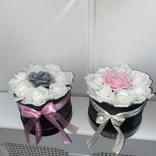 2 Small White Rose box